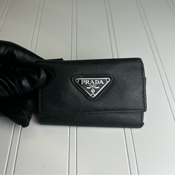 ONE DAY SALE Prada Black Leather 6 Ring Key Holder Wallet Purse - Picture 3 of 12